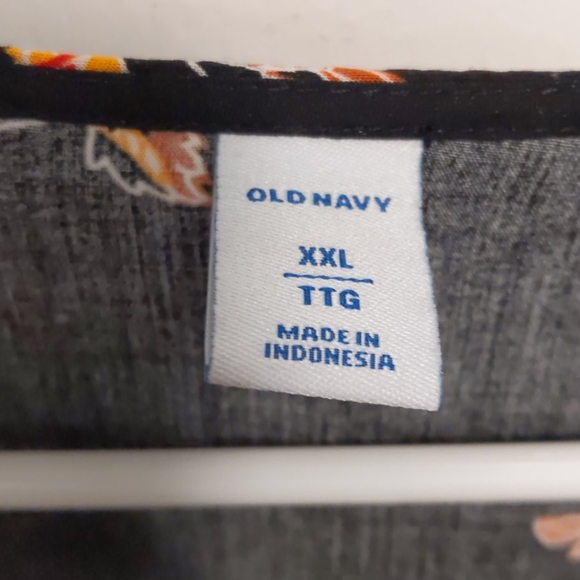 Black with red flowers top - Picture 2 of 3